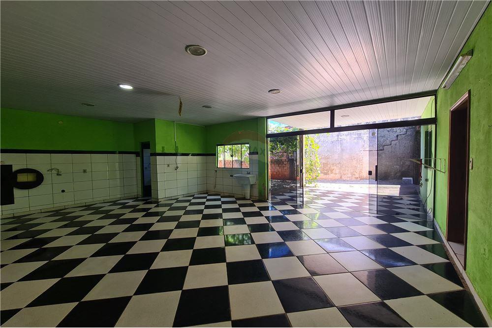 VENDO AMPLIA CASA EN SALTO DEL GUAIRA, CANINDEYU — foto 2