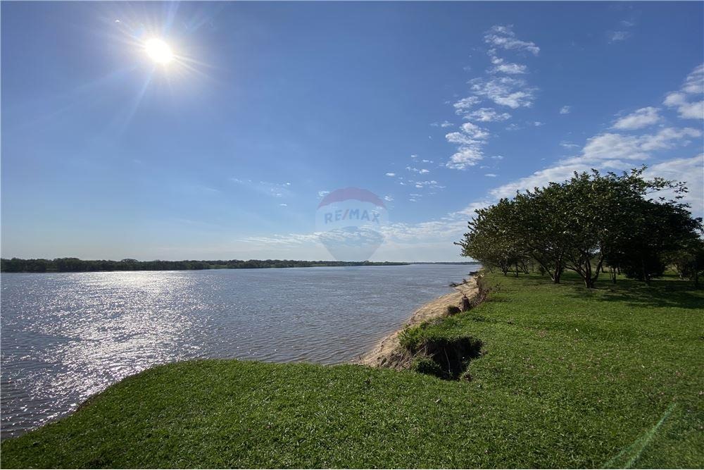 VENDO TERRENO EN PILAR CON ORILLAS AL RIO PARAGUAY 1400 HECTAREAS — foto 2