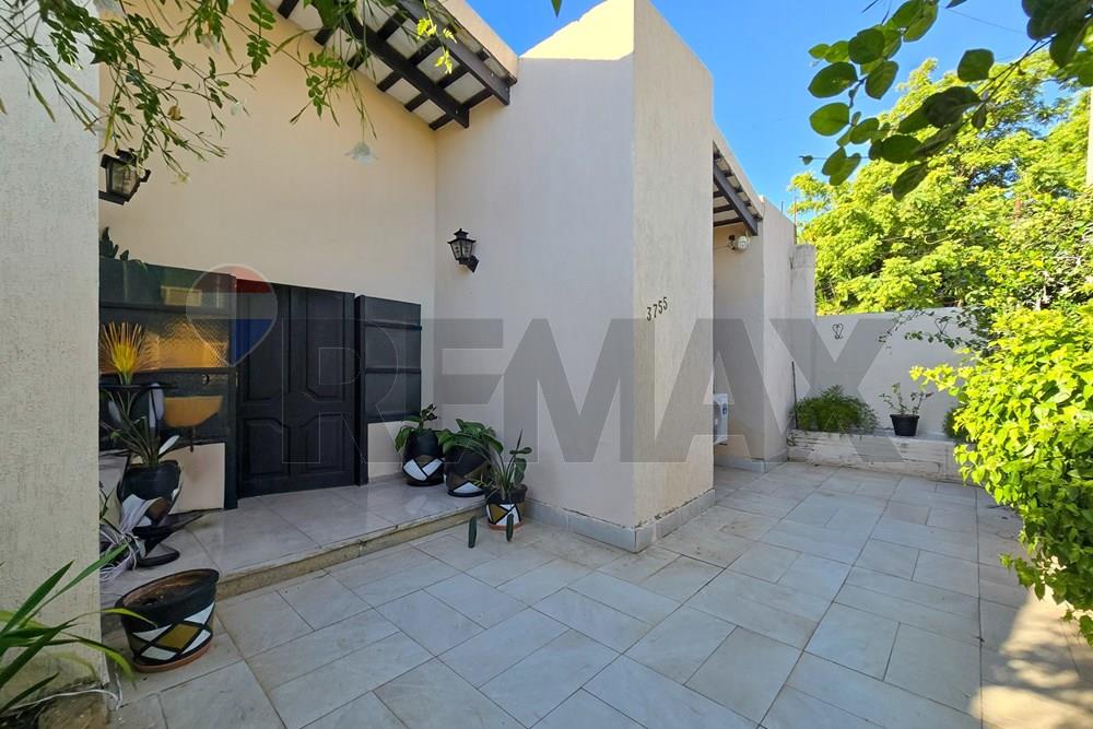 Amplia Casa En Trinidad - Zona Artigas Y M. López — foto 2