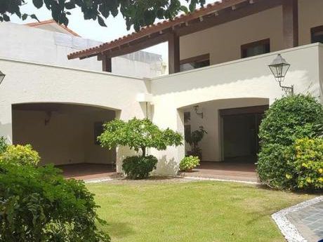 Hermosa Y Amplia Casa En Alquiler