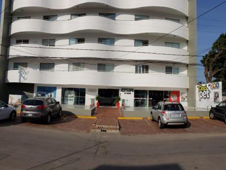 Equipetrol Monoambiente En Venta