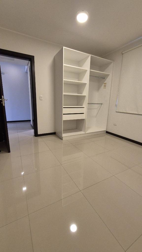 Alquilo dpto en Barrio Herrera de 2 habitaciones — foto 3
