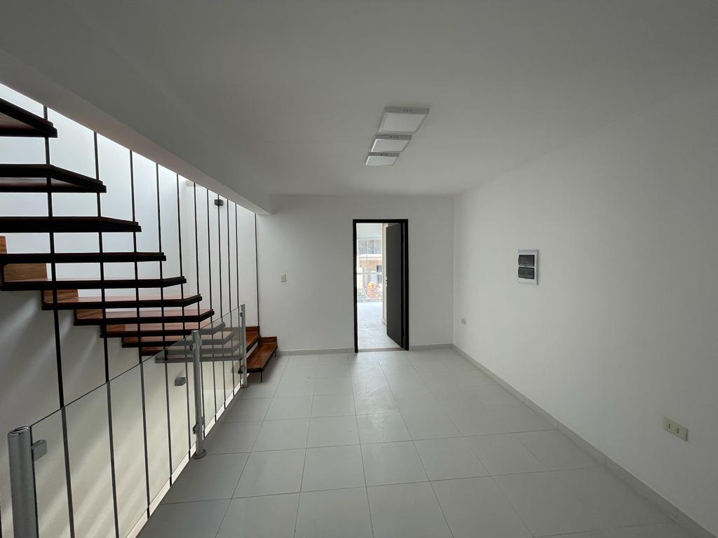 LUJOSO TRIPLEX A ESTRENAR — foto 2
