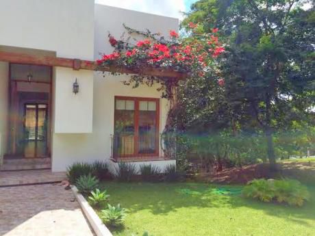 Casa De Lujo Urubo Green