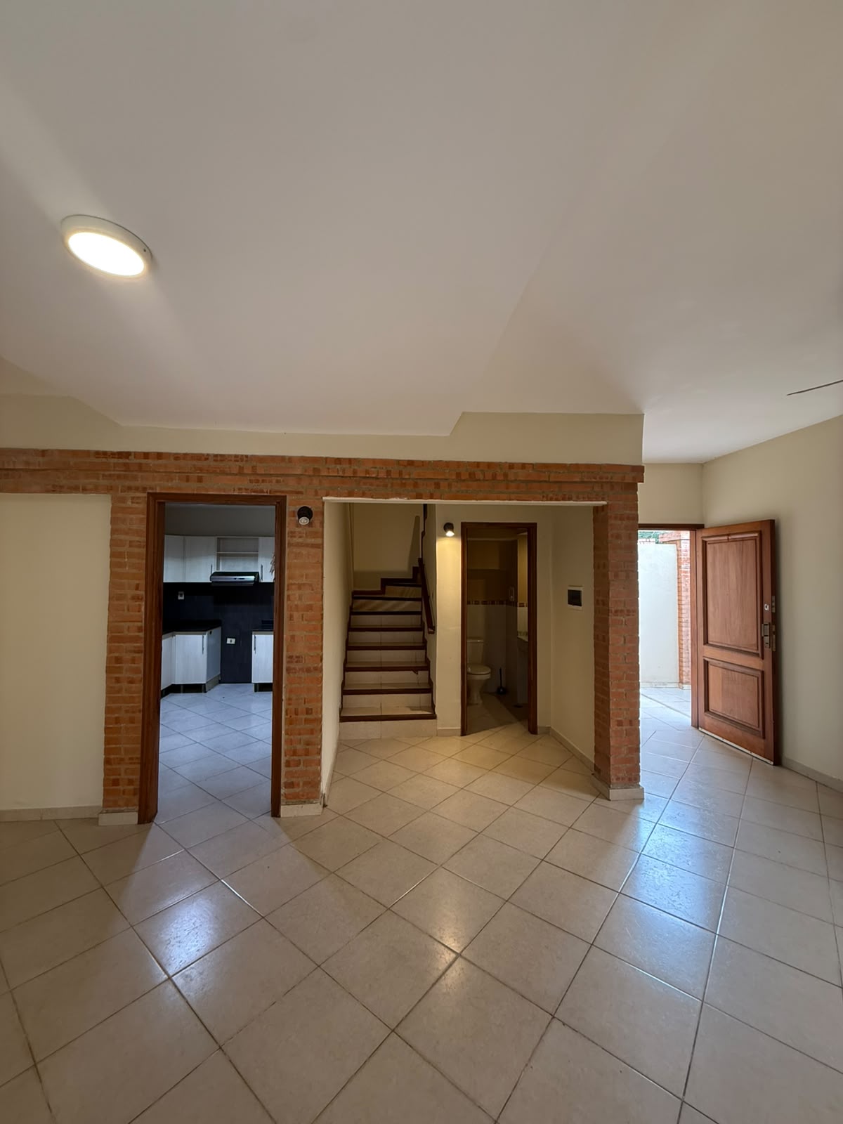 Alquilo Dúplex de 3 Dormitorios en Fernando de la Mora | Gs. 5.000.000 — foto 3