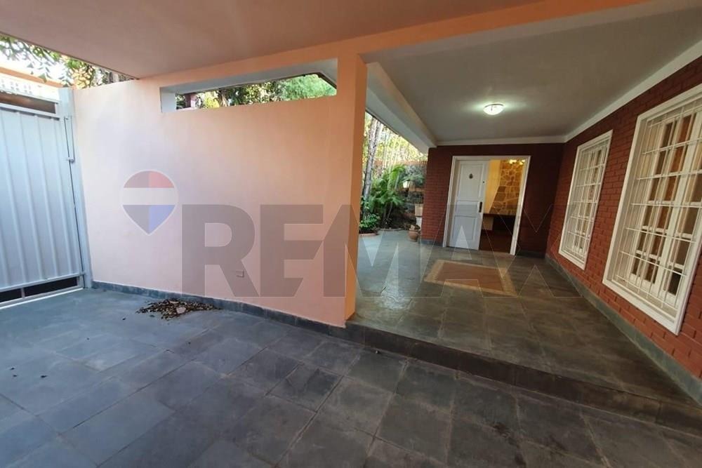 CASA EN ALQUILER A MEDIA CUADRA DE LA AMERICANA — foto 3
