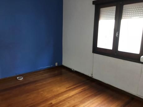 Se Vende Apartamento 1 Dormitorio Por Escalera