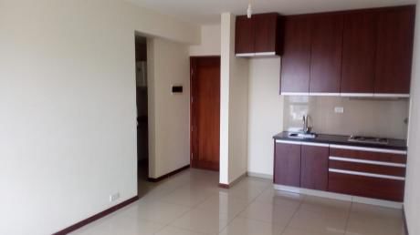 Departamento En Alquiler En Av. Busch Z/ Tercer Anillo