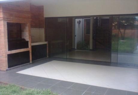 Alquilo Duplex De 3 Dormitorios En Barrio Herrera De Asuncion