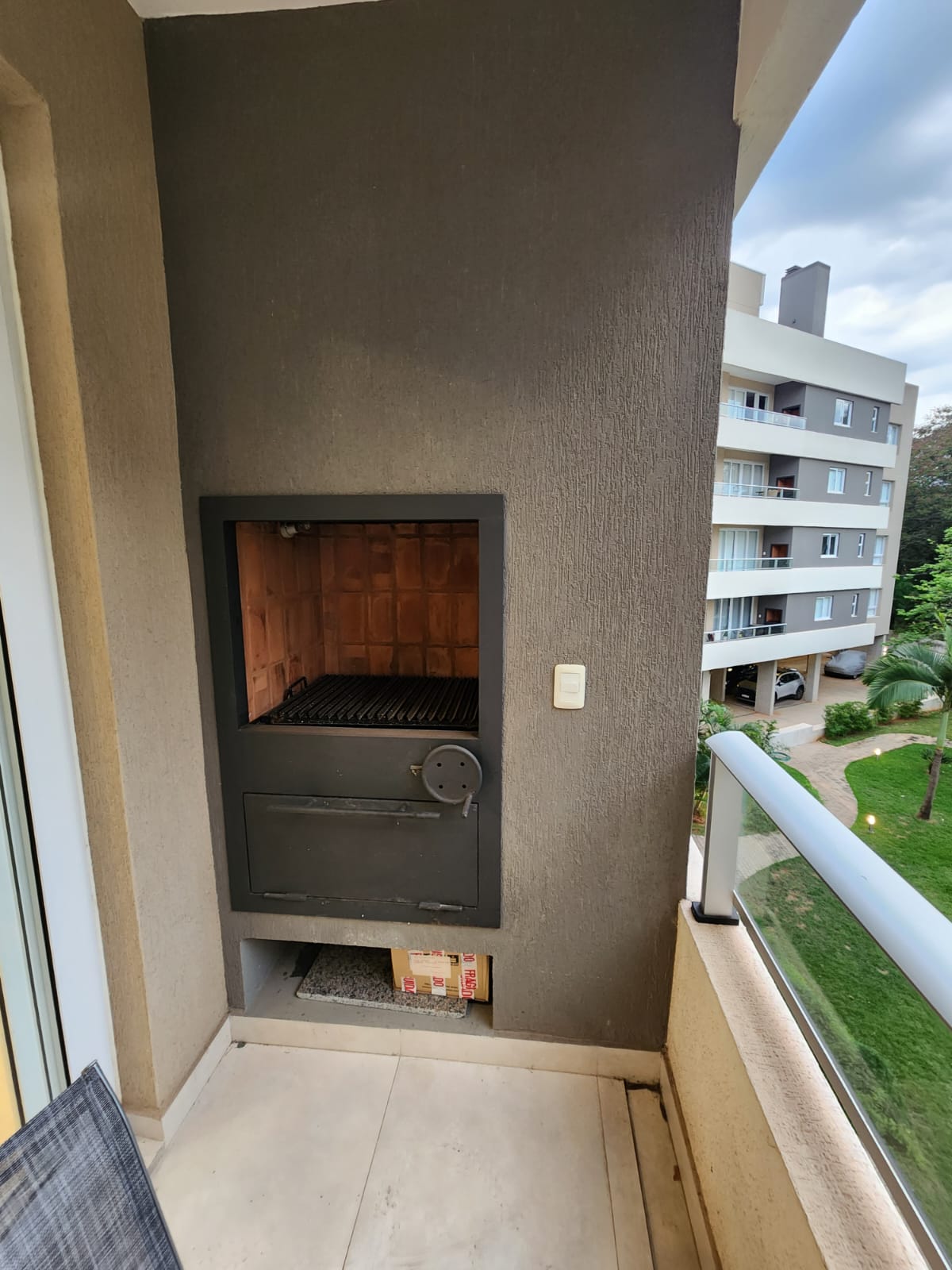 Vendo Amplio Departamento De 1 Dormitorio En Mburucuya — foto 3