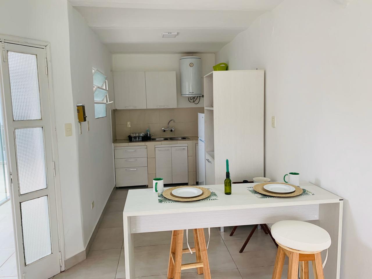CASA EN ALQUILER BARRIO LAS MERCEDES — foto 3