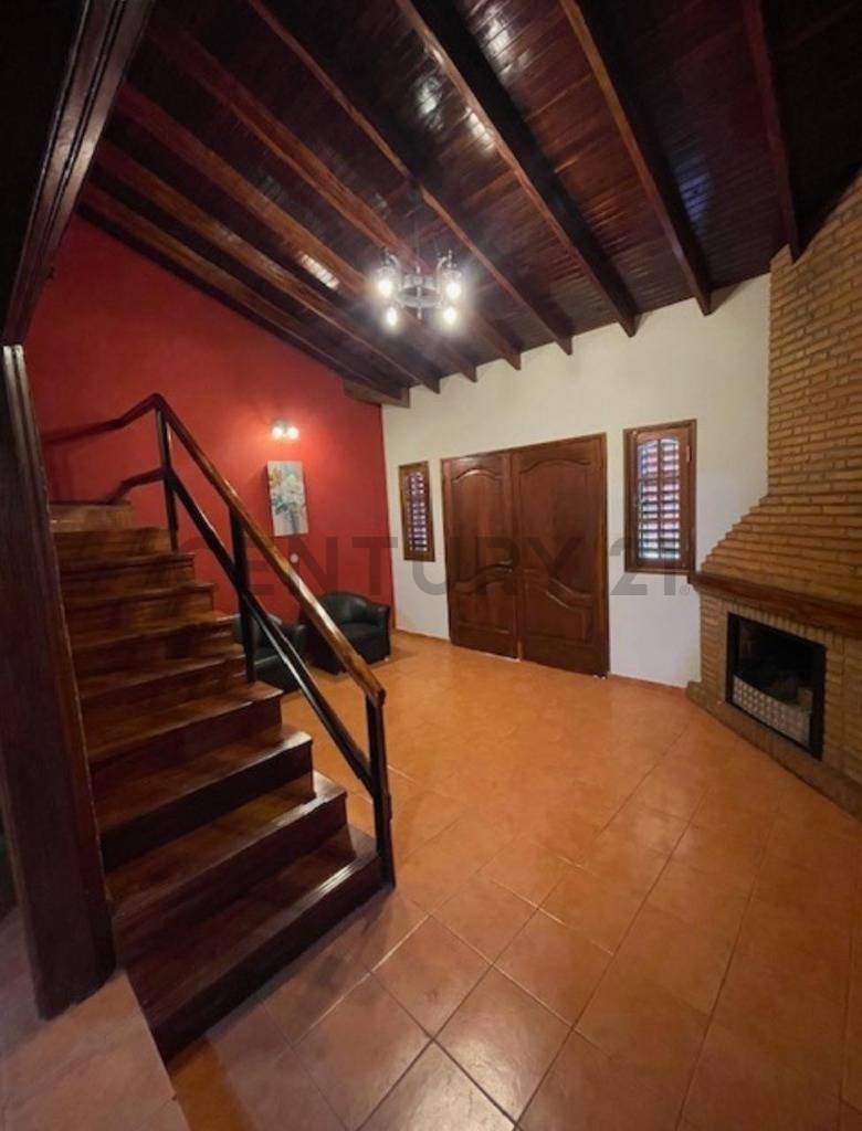 Vendo casa en Barrio Residencial de Encarnacion — foto 3