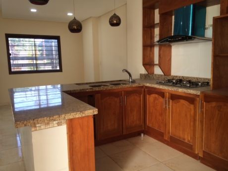 Duplex En Venta Barrio Mburucuya Con 3 Dormitorios