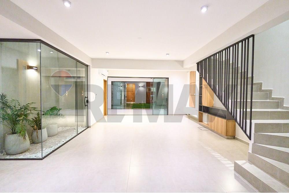 Duplex - Alquiler - Villa Morra, Paraguay — foto 2