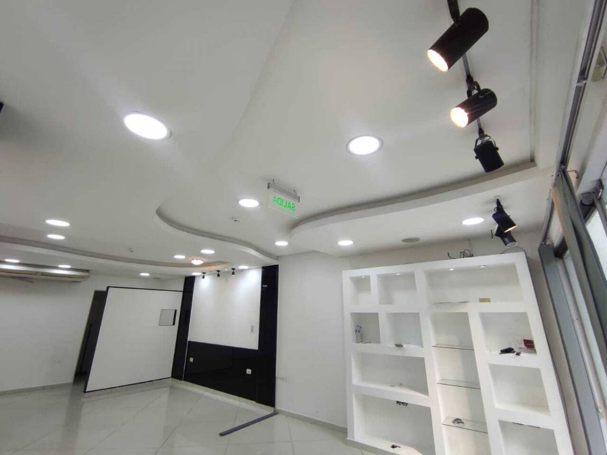 ALQUILO SALON COMERCIAL — foto 3