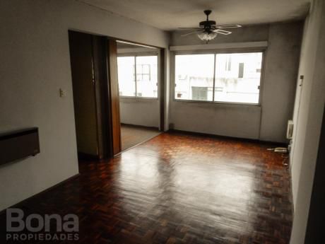 Oficina O 1 Dormitorio En Piso Alto A 1 Cuadra De 18