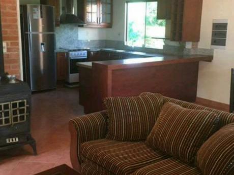 En Venta Hermosa Quinta En Cabañas, Caacupe.