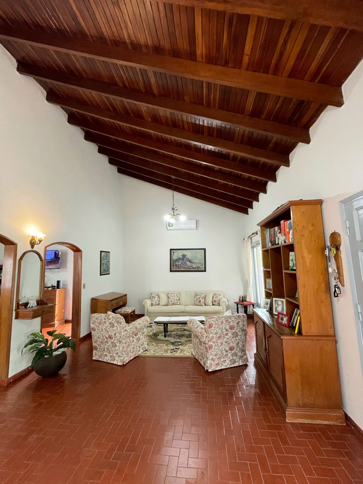 Residencia En Venta - Barrio San Cristóbal, Asunción. — foto 3