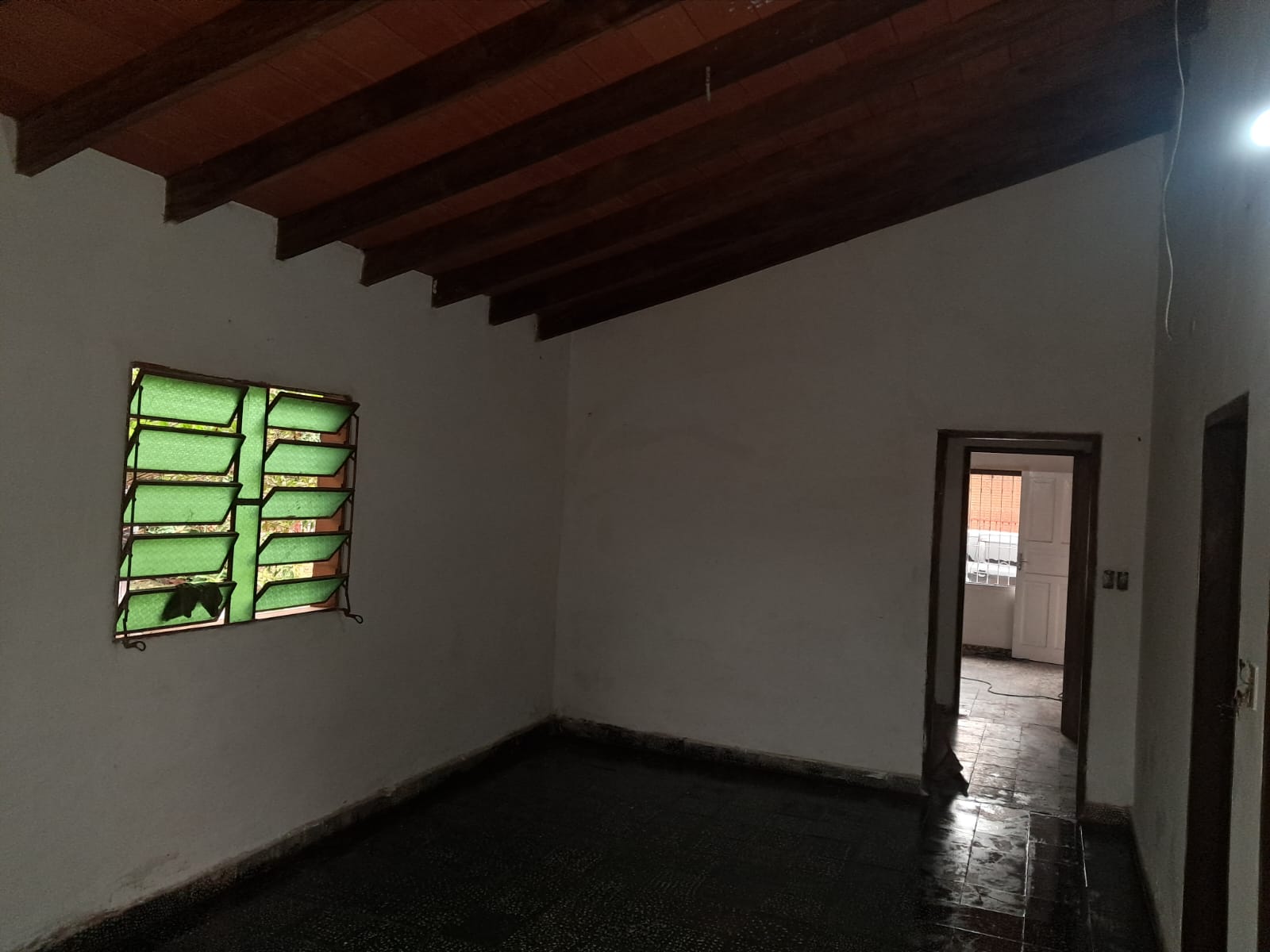 Gran Terreno En Capiatá! Casa A Remodelar – 746 M² | Costa Salinares - foto 4