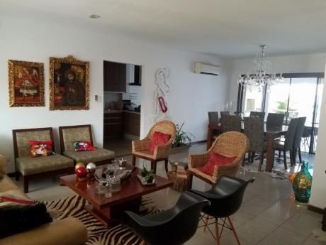 Cond. La Hacienda 1 - Hermosa Casa En Venta