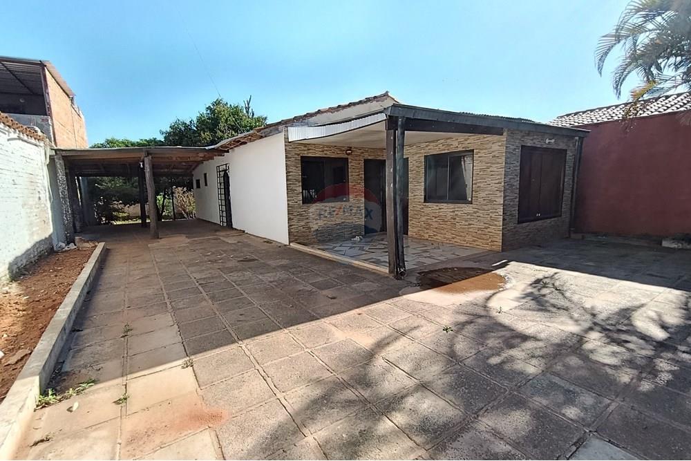 Casa - Alquiler - San Lorenzo, Paraguay — foto 2
