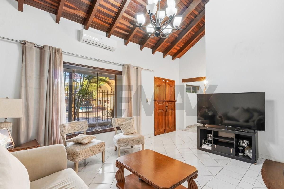 Casa - Venta — foto 2