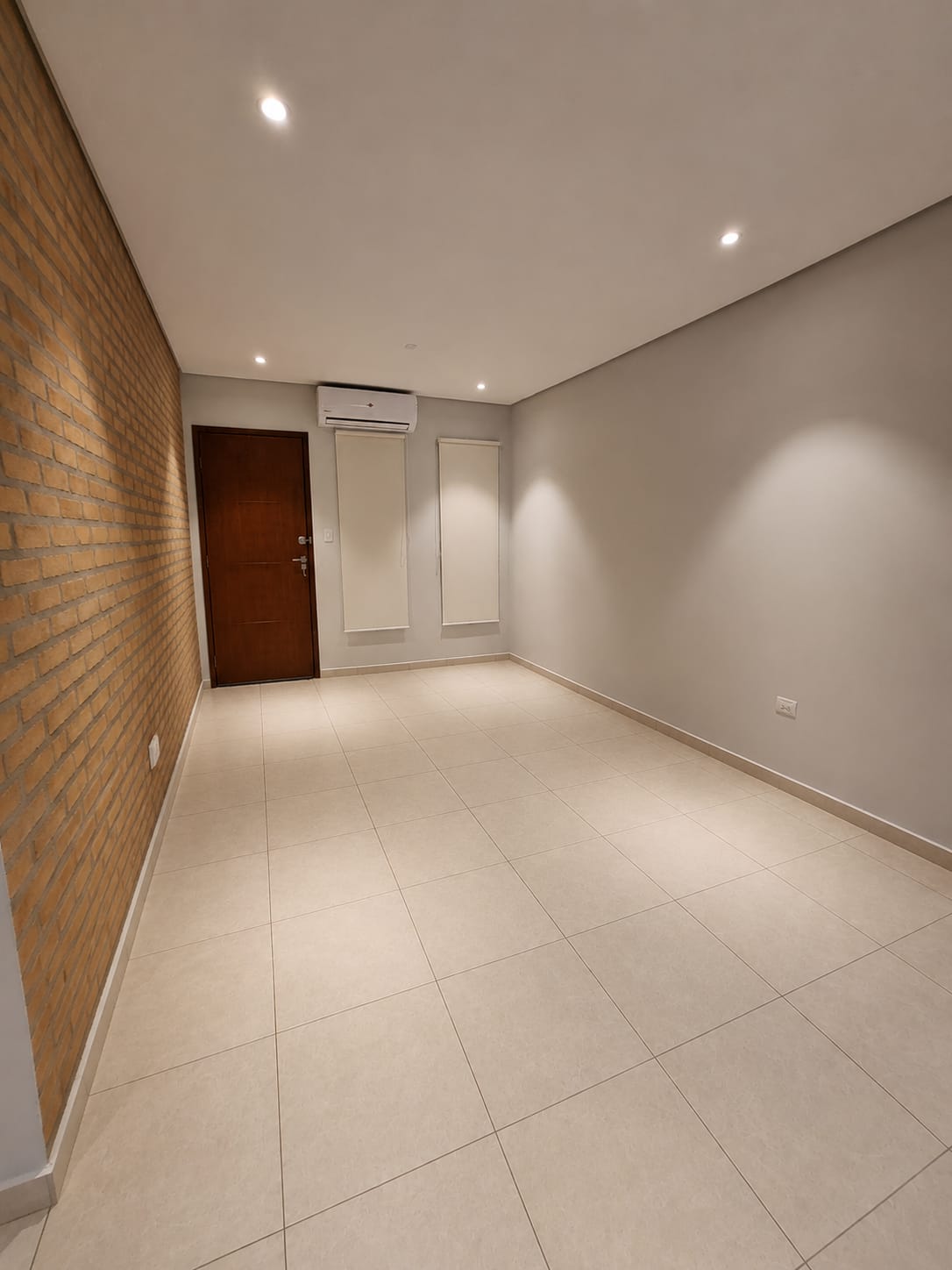 Alquiler Chalet Dos Habitaciones, condominio Ñemby — foto 2