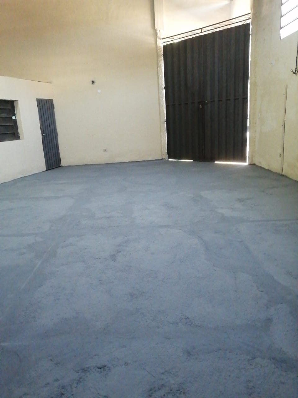 TINGLADO EN ALQUILER S/ AV. DE LA VICTORIA P/ DEPÓSITO Y VIVIENDA | BO SAN PABLO — foto 2