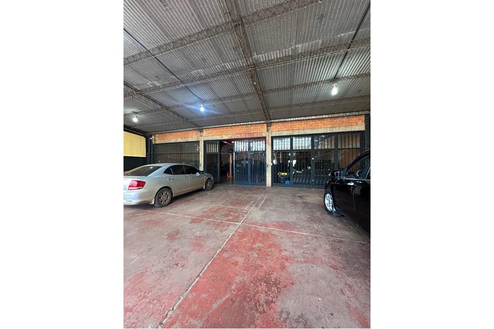 VENDO PRESTIGIOSO LOCAL COMERCIAL EN ENCARNACION — foto 3