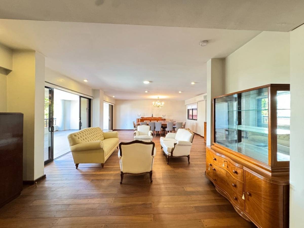 ALQUILO PISO COMPLETO AMOBLADO DE 384 M2 - LAS MERCEDES — foto 2