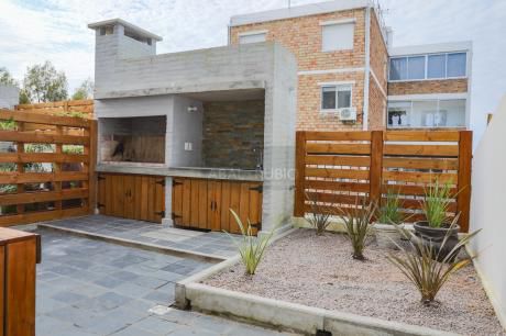 Se Vende Con Renta. Apartamento. 1 Dorm Con Patio Y Parrillero