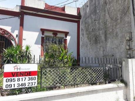Venta De Casa 2 Dormitorios Jardín Y Patio Acepta Financiación Bancaria