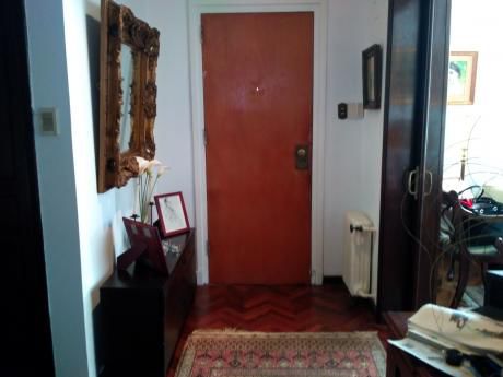 Muy Buena Casa , Excelente Para Empresa
