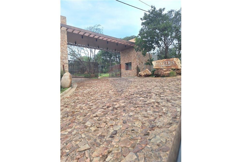 VENDO 5.4 HECTAREAS CON VISTA AL LAGO EN SAN BERNARDINO — foto 3