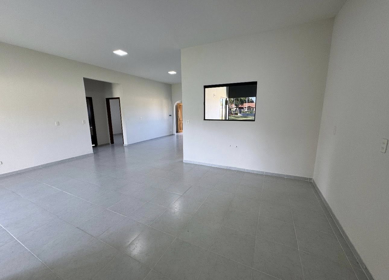 Vendo Amplia Casa dentro del Condominio Cerrado Kambuchi — foto 2