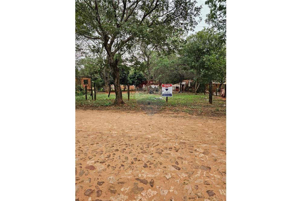 Terreno amplio y en excelente ubicacion en Luque — foto 3