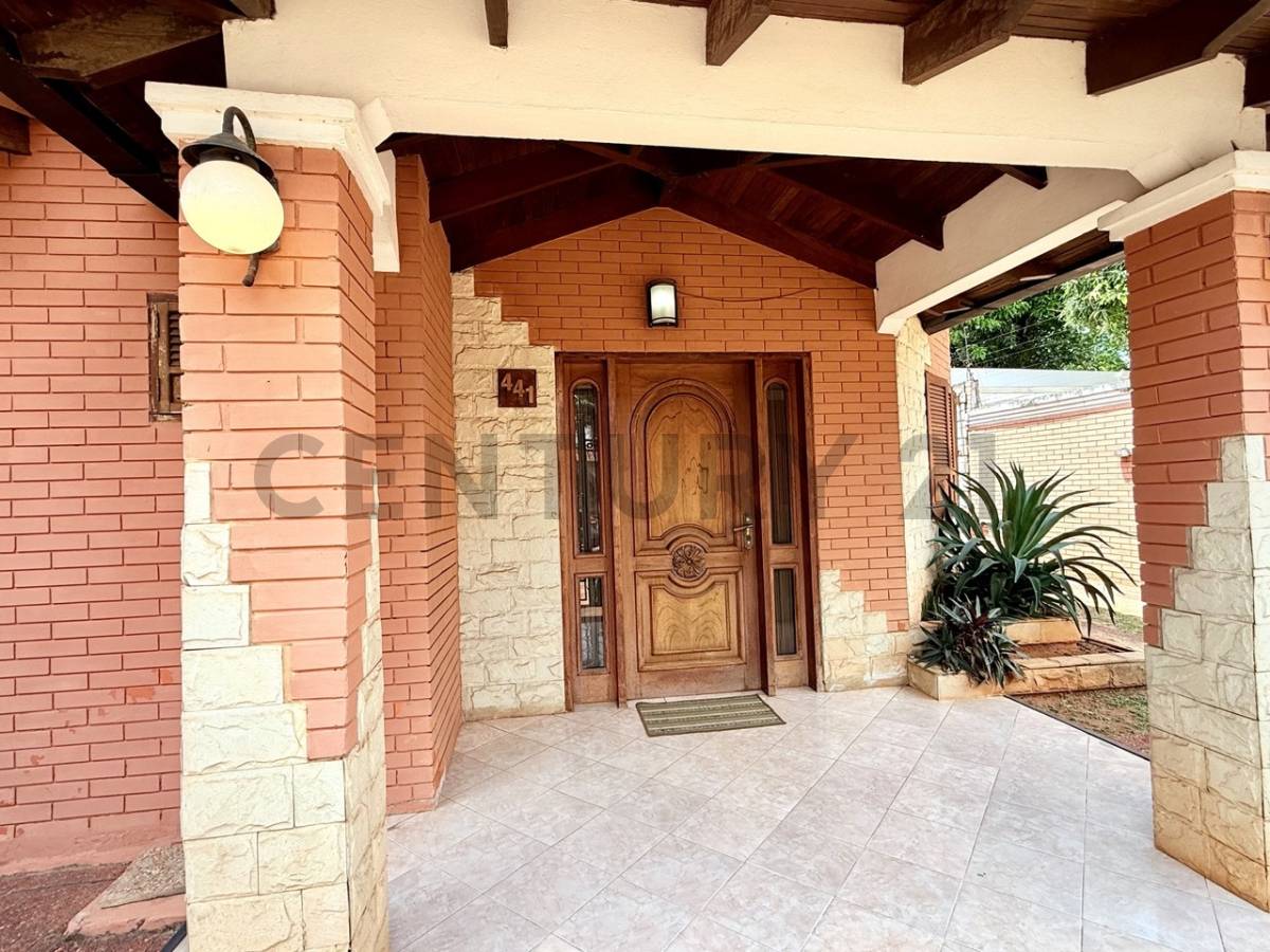 Amplia residencia en Fernando zona Norte — foto 2