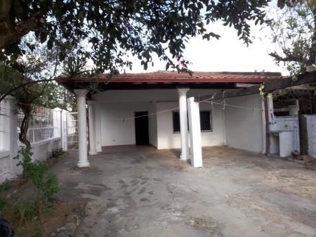 Alquilo Amplia Casa En San Vicente