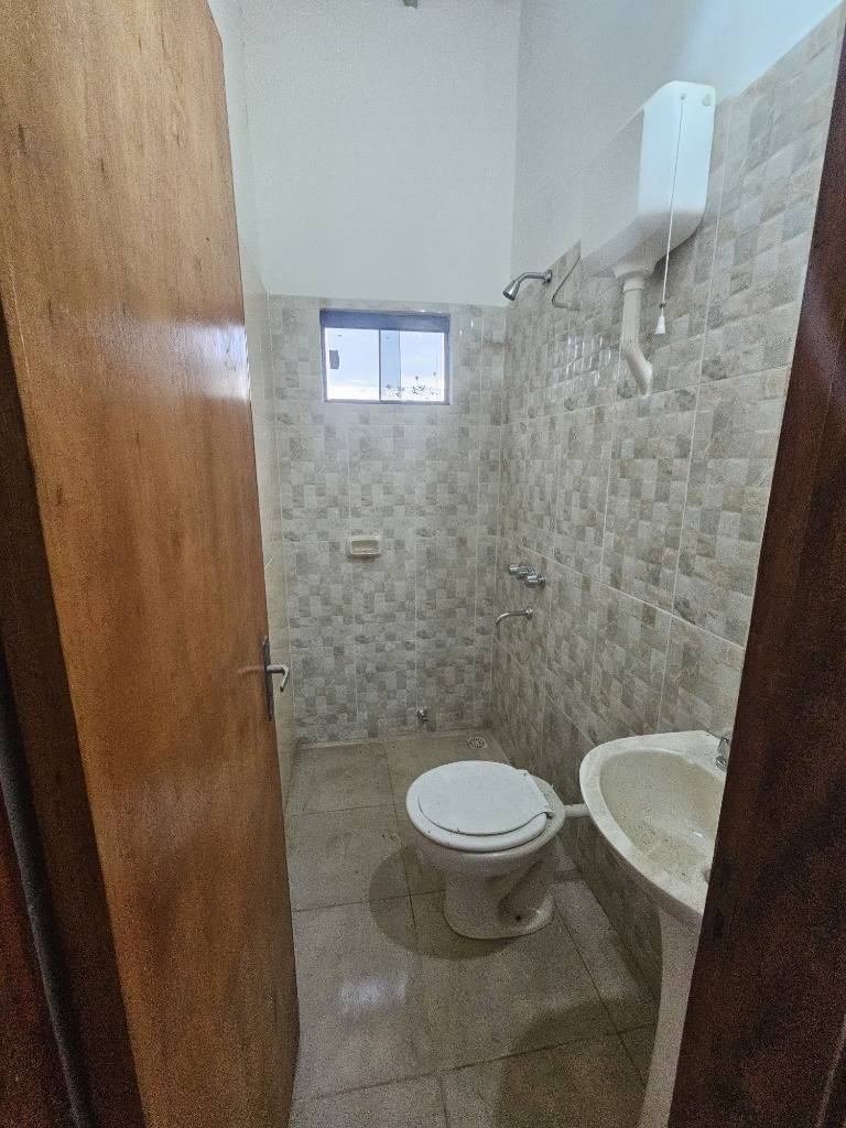 VENDO CHALET EN SANBER A 1 CUADRA DE RUTA LUQUE-SANBER — foto 3