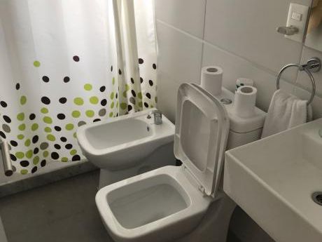 Apartamento 2 Dormitorios En Tres Cruces