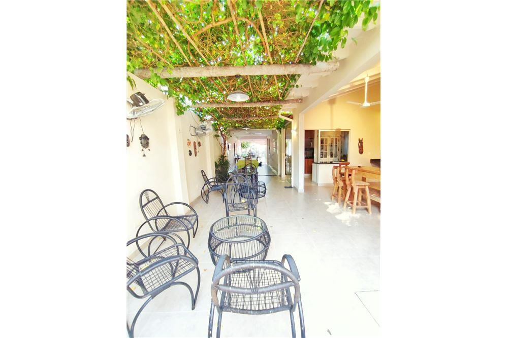 VENDO HERMOSA CASA B° JARA. ZONA COLEGIO HUERTO — foto 3