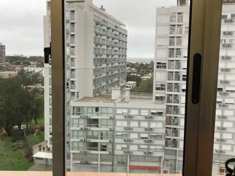 Venta Apto Malvin Sobre Av. Italia