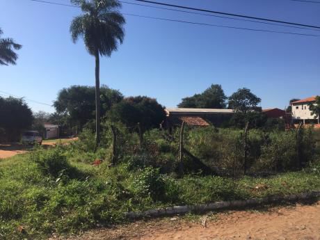 Vendo Hermosa Esquina En Luque.