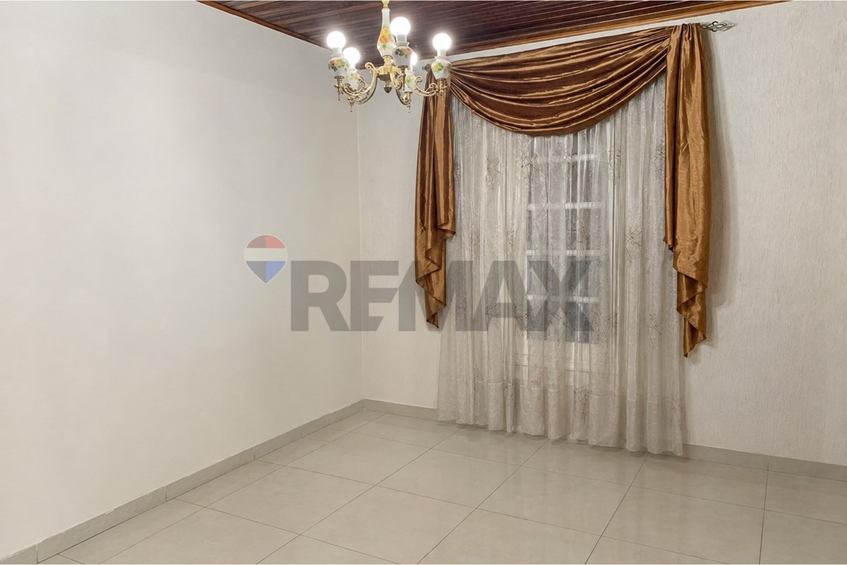 Casa en venta en Jara