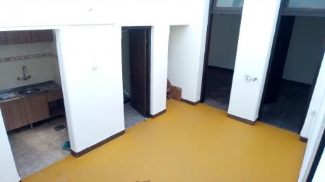 Sin Gastos Comunes!! Azotea Exclusiva. Habitaciones Amplias.