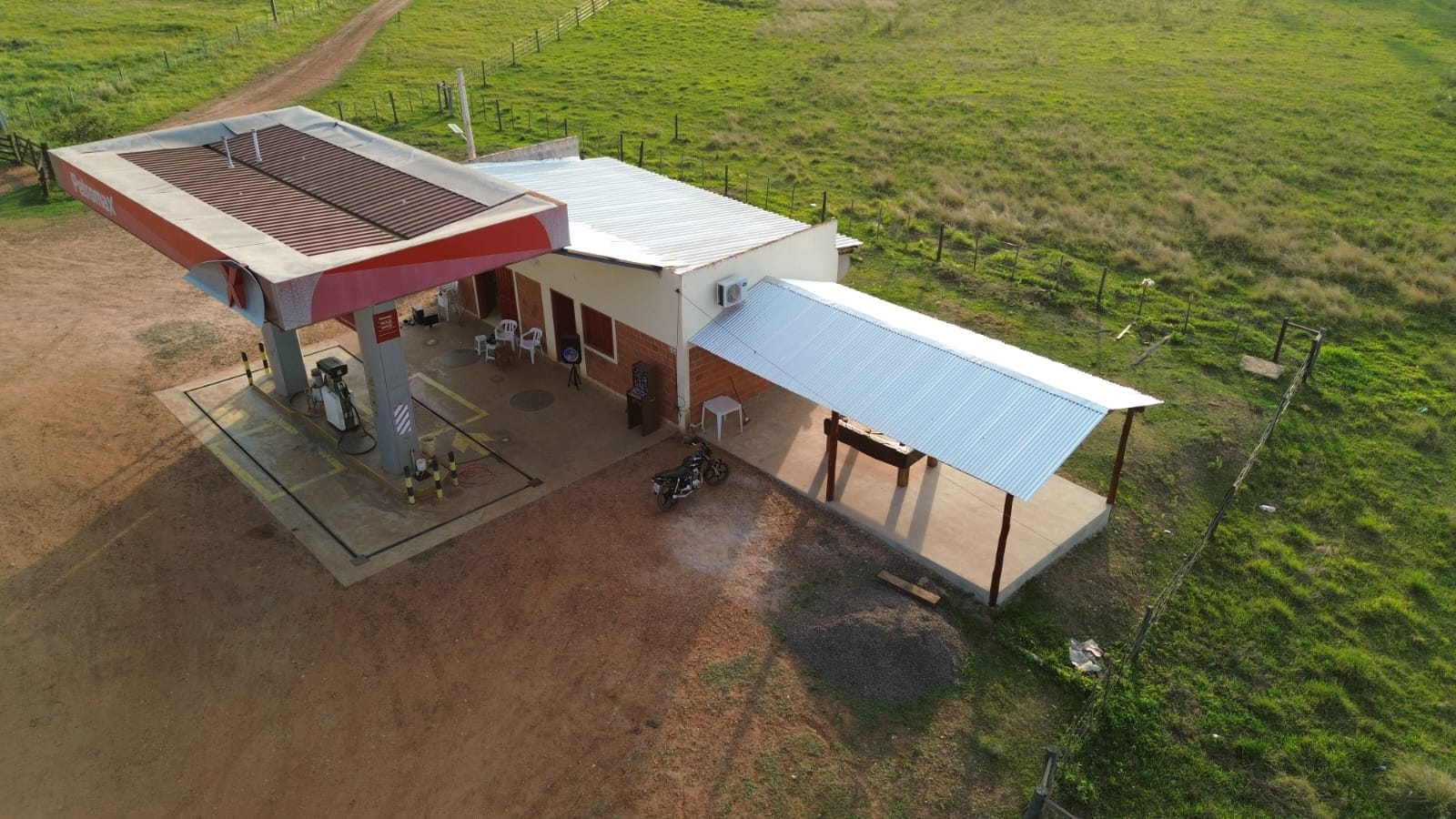 VENDO ESTANCIA CON ESTACION DE SERVICIO!!! — foto 2