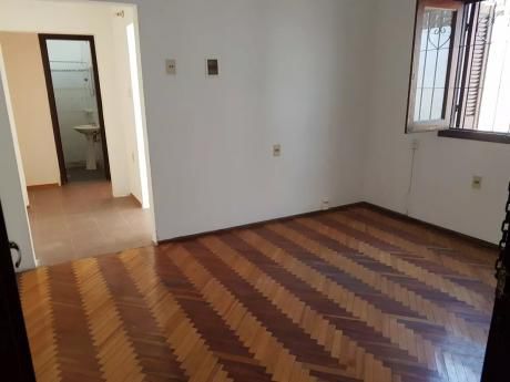 Goes, 1 Dorm, Precioso Con Rejas, Pb Con Patio, Rejas, Gastos Bajos!