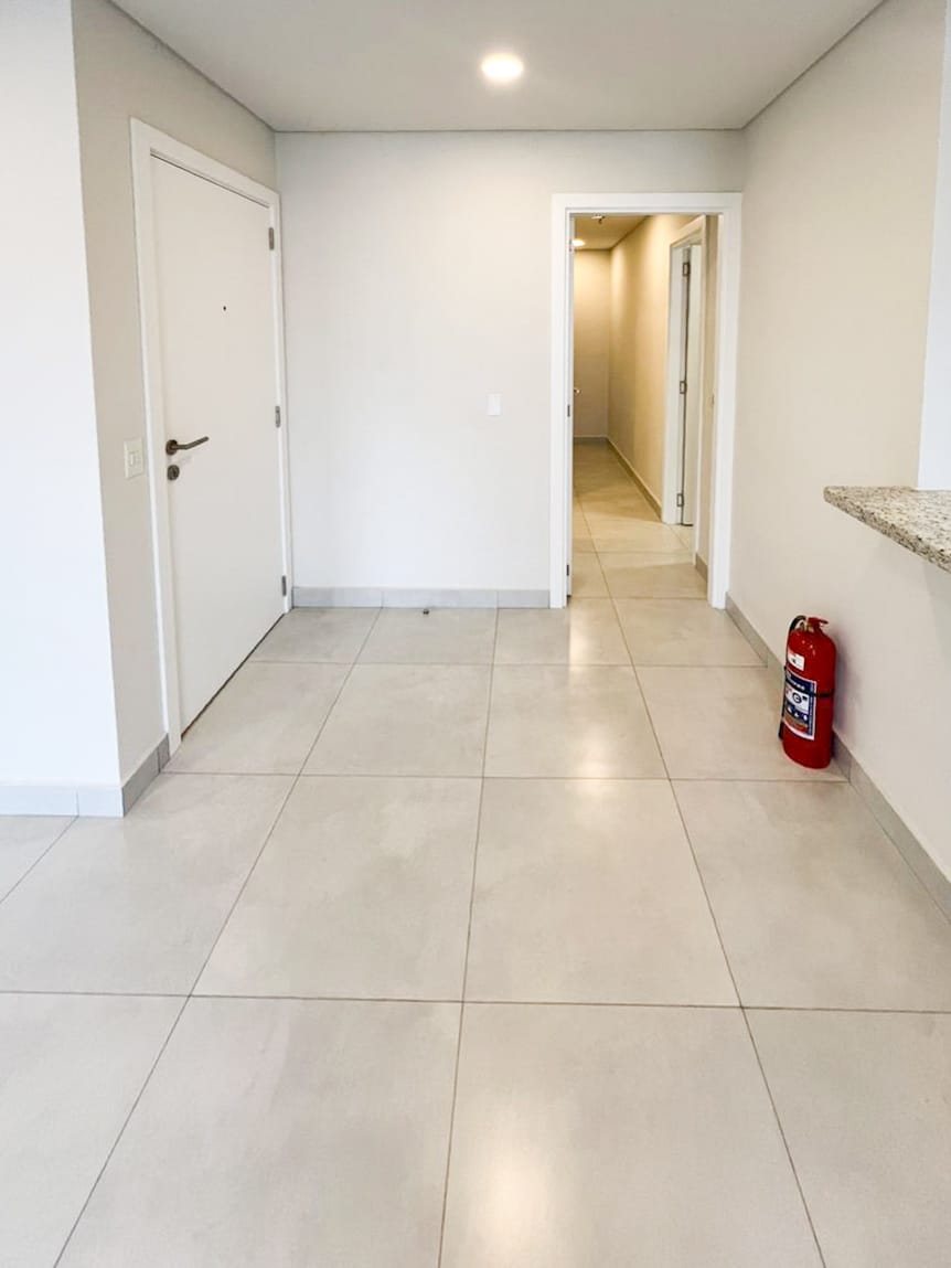 Departamento De 2 Habitaciones C/ Balcón En Belive Francés, Barrio Jara. — foto 2