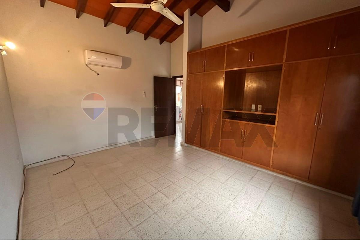 Casa - Alquiler - Lambaré, Central, Paraguay — foto 3