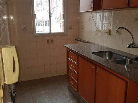 Apto Dos Dom Y Dos Baños Con Gge